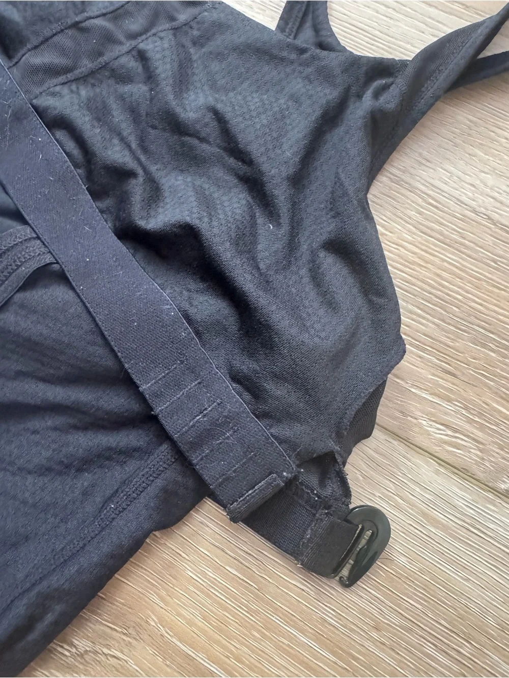 Lululemon Black Women's Racerback Tank Top built in sports bra medium or 4?